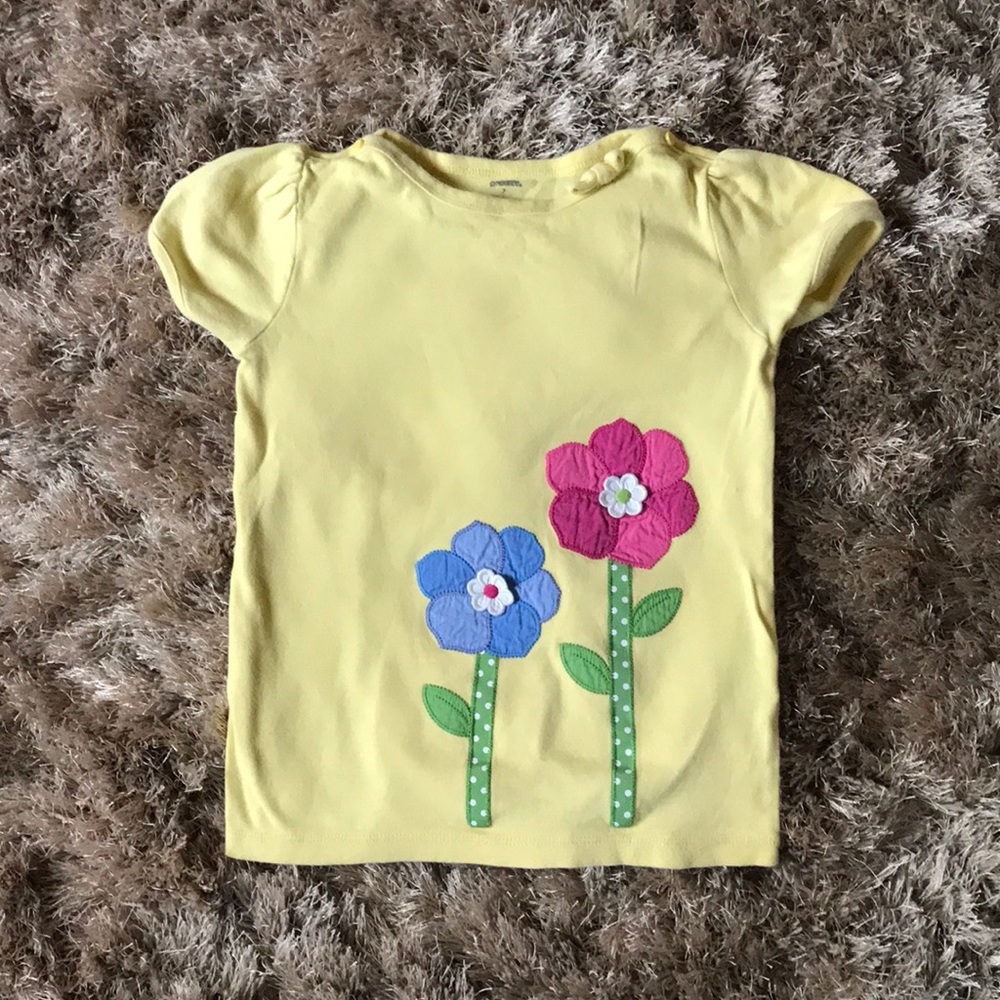 Yellow shirt from Gymboree for girls 💛💛